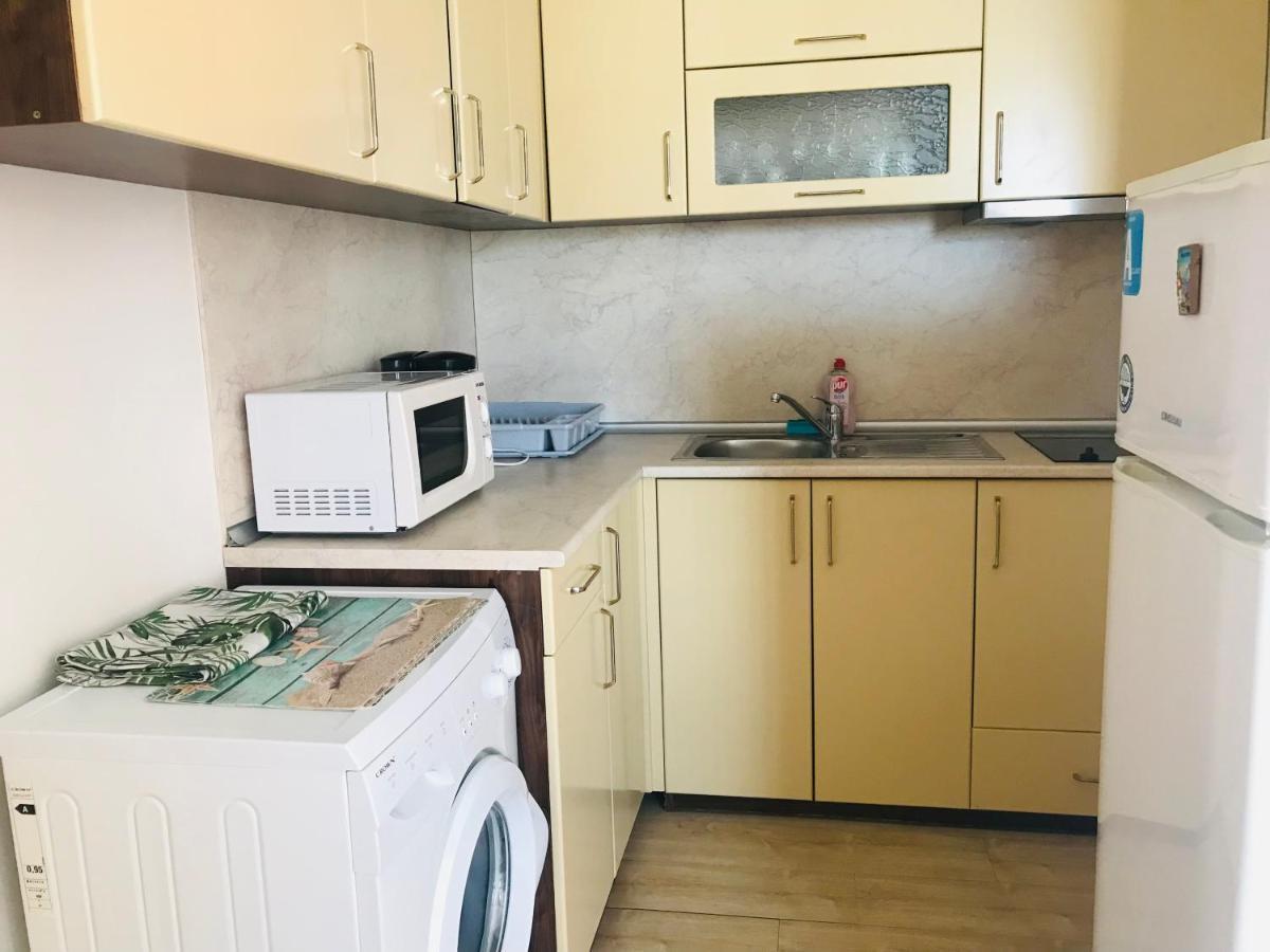 Apartments In Sunny Island Complex チェルノモレツ エクステリア 写真