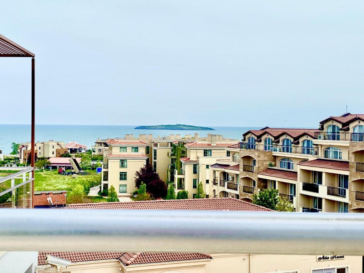 Apartments In Sunny Island Complex チェルノモレツ エクステリア 写真