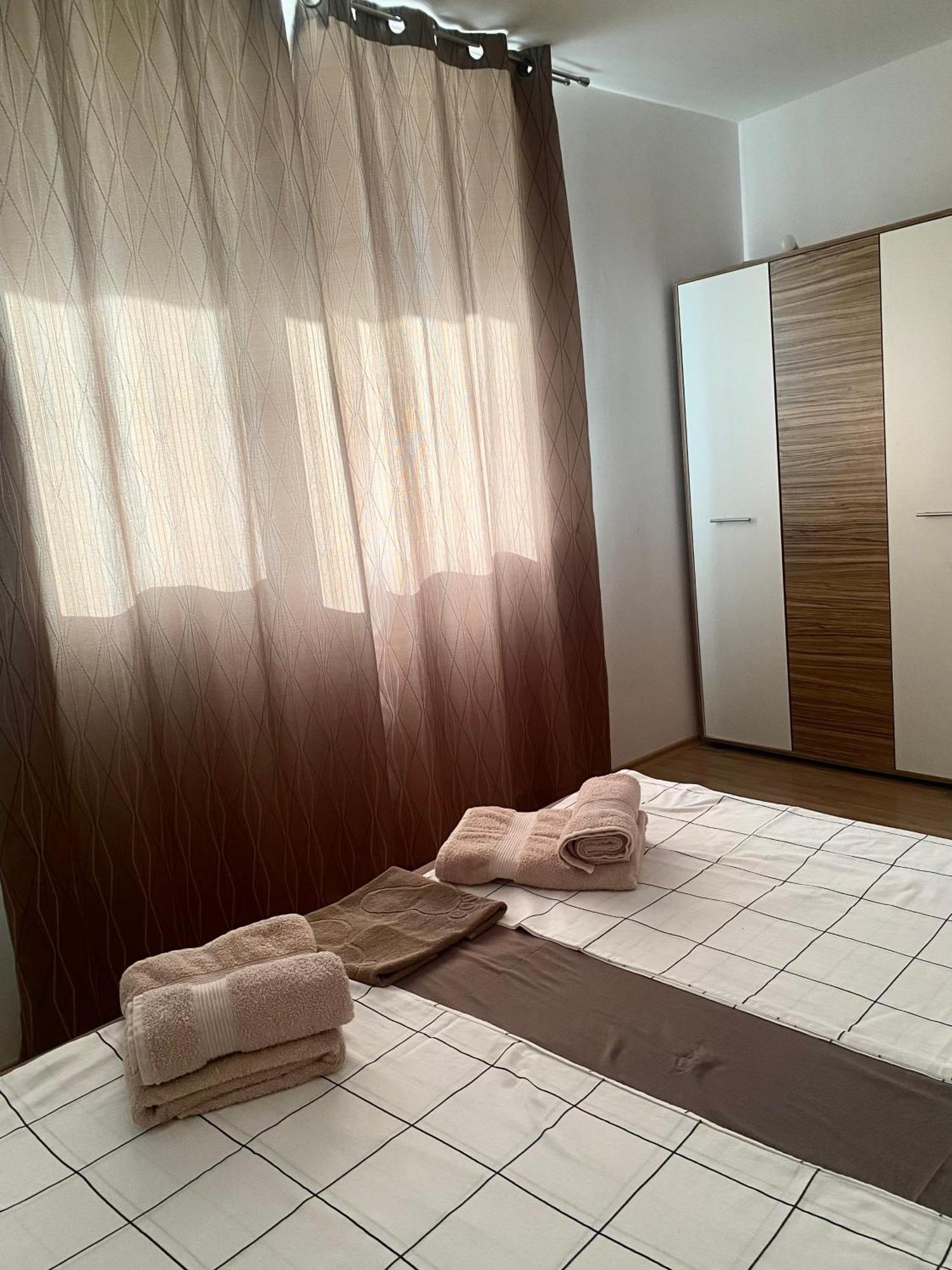 Apartments In Sunny Island Complex チェルノモレツ エクステリア 写真