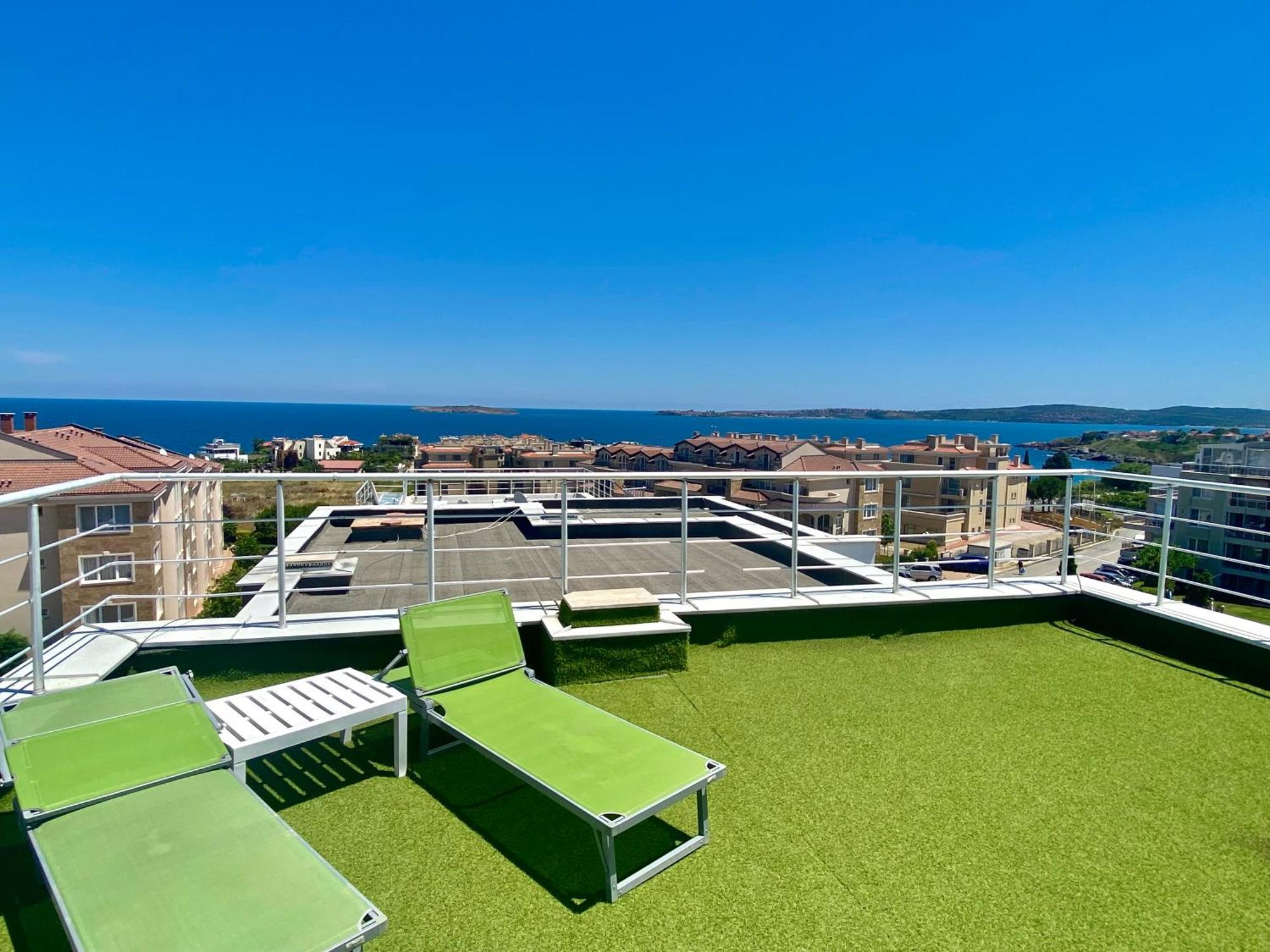 Apartments In Sunny Island Complex チェルノモレツ エクステリア 写真