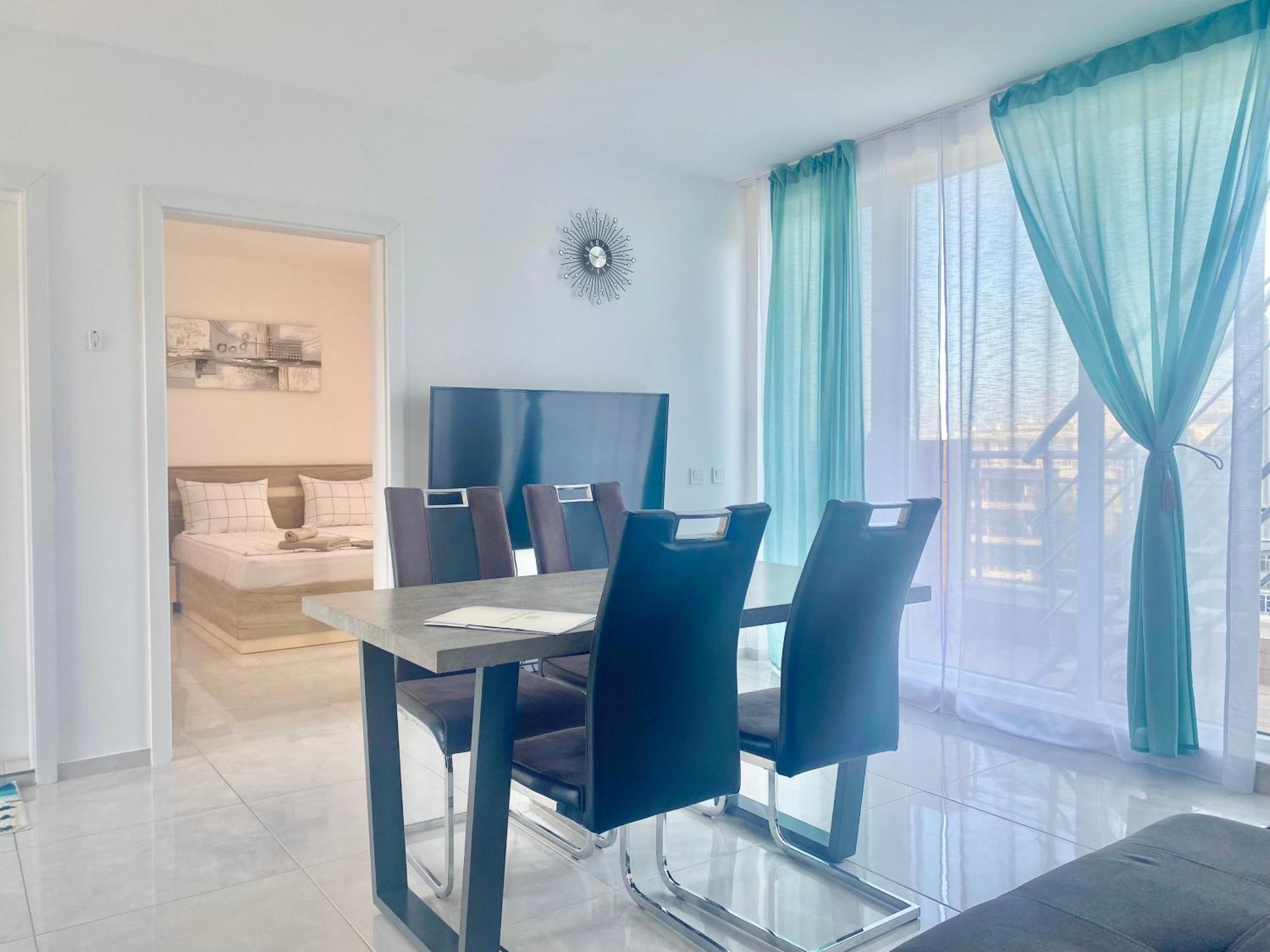Apartments In Sunny Island Complex チェルノモレツ エクステリア 写真