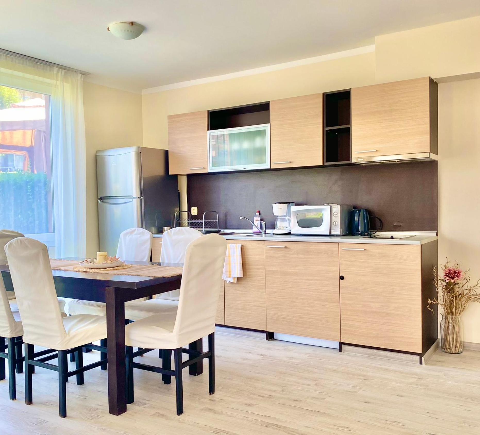 Apartments In Sunny Island Complex チェルノモレツ エクステリア 写真